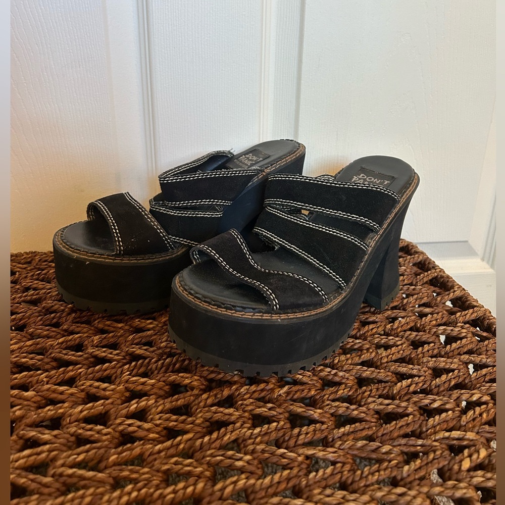 Don’t Panic Y2K chunky heeled platform sandals